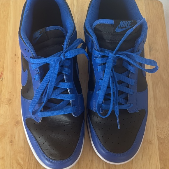 Blue and black low Nike men’s dunks - Picture 2 of 5